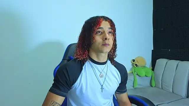 Demitryo online show from September 2025 04:16:01 AM