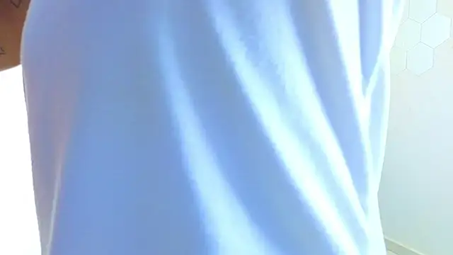 Demitryo online show from November 2025 03:05:02 AM