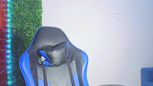 Demitryo online show from February 2026 03:49:01 AM