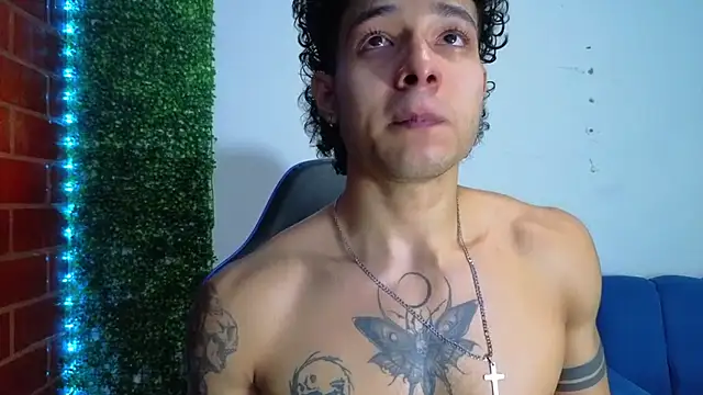 Demitryo online show from April 2026 04:14:01 AM