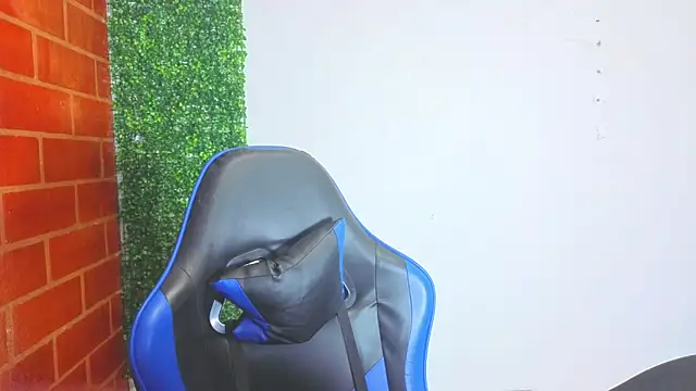 Demitryo online show from February 2026 02:45:02 AM