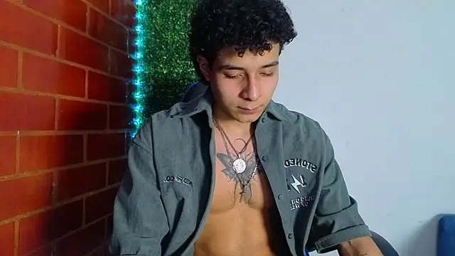 Demitryo online show from March 2026 04:52:01 PM