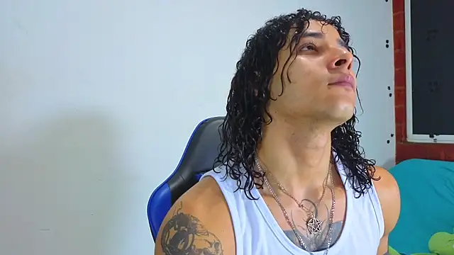 Demitryo online show from October 2025 03:40:02 AM