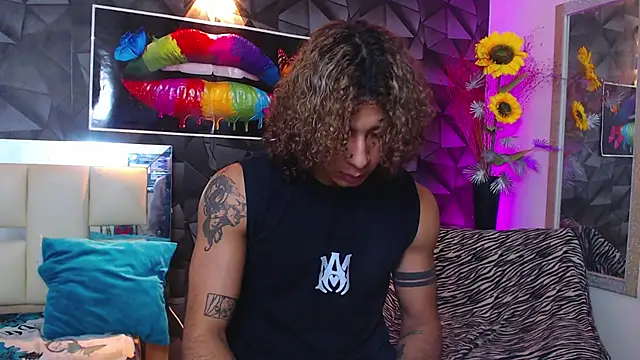 Demitryo online show from March 2025 03:08:01 AM