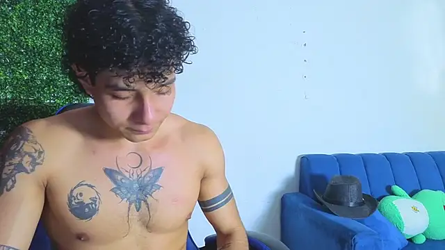 Demitryo online show from May 2026 05:51:01 AM