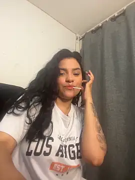 lolaa staars online show from October 2025 05:28:02 AM