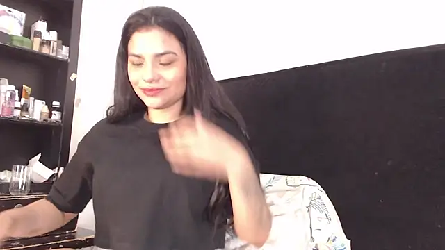 lolaa staars online show from January 2025 06:07:01 AM