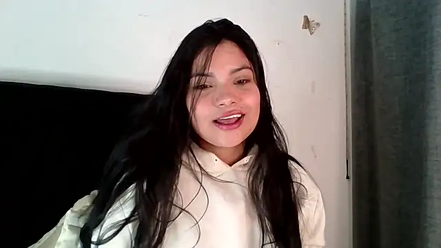 lolaa staars online show from November 2025 07:51:02 AM