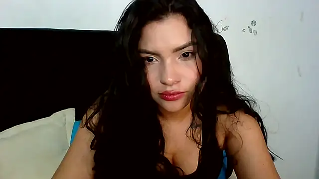 lolaa staars online show from October 2025 08:38:01 AM