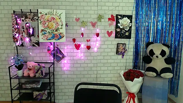 Snapshot of Darina_M_ chatting on March 2025 08:35:01 AM Darina M online show from March 2025 08:35:01 AM