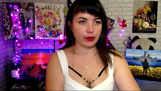 Snapshot of Darina_M_ chatting on September 2025 04:52:01 AM Darina M online show from September 2025 04:52:01 AM