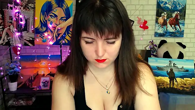 Snapshot of Darina_M_ chatting on February 2026 05:28:02 AM Darina M online show from February 2026 05:28:02 AM