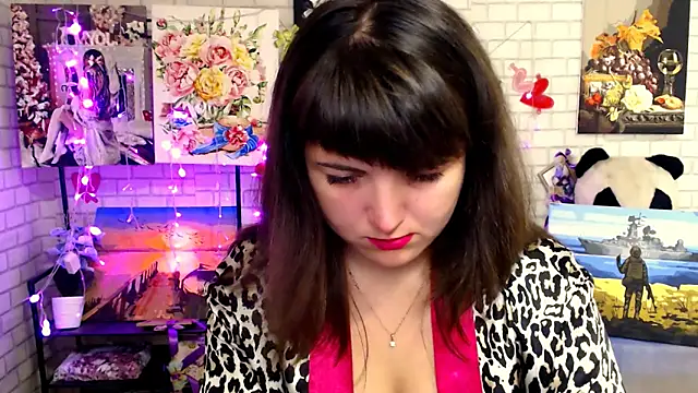 Darina M  online show from October 2025 05:40:02 AM