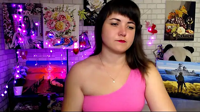 Snapshot of Darina_M_ chatting on October 2025 04:25:01 AM Darina M online show from October 2025 04:25:01 AM