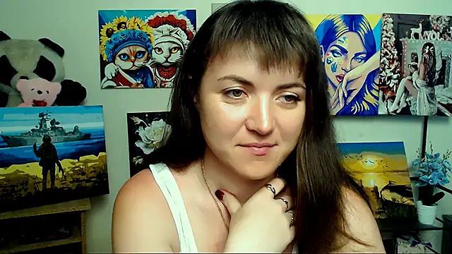 Darina M  online show from May 2026 04:32:01 AM