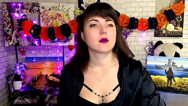 Darina M  online show from October 2025 04:42:01 AM