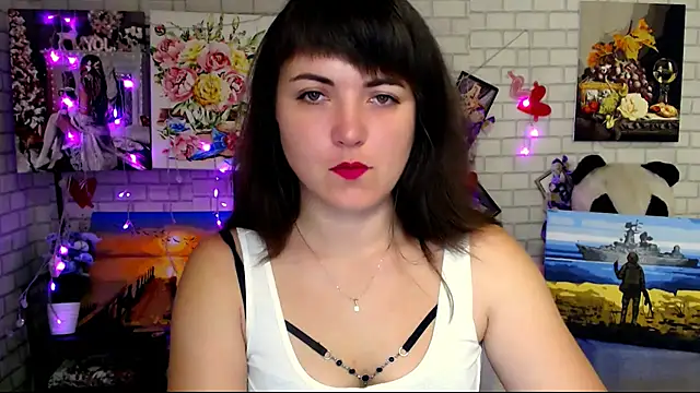 Snapshot of Darina_M_ chatting on October 2025 05:42:01 AM Darina M online show from October 2025 05:42:01 AM