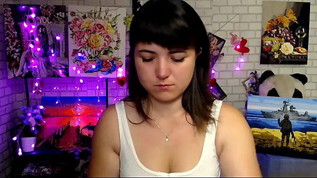 Snapshot of Darina_M_ chatting on October 2025 03:41:01 AM Darina M online show from October 2025 03:41:01 AM