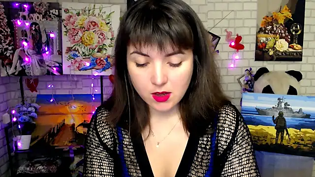 Darina M  online show from November 2025 07:24:02 AM