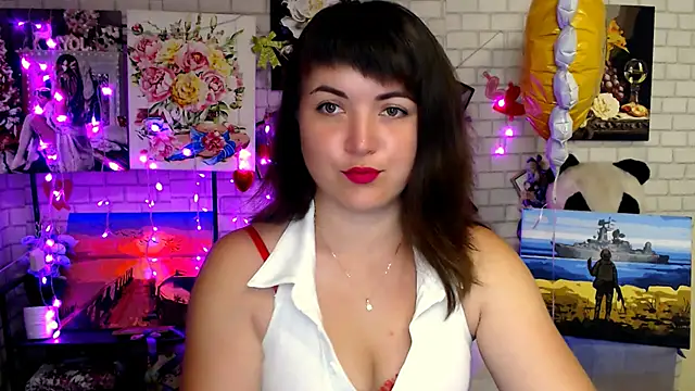 Snapshot of Darina_M_ chatting on September 2025 04:33:01 AM Darina M online show from September 2025 04:33:01 AM