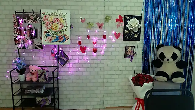Snapshot of Darina_M_ chatting on March 2025 08:55:01 AM Darina M online show from March 2025 08:55:01 AM