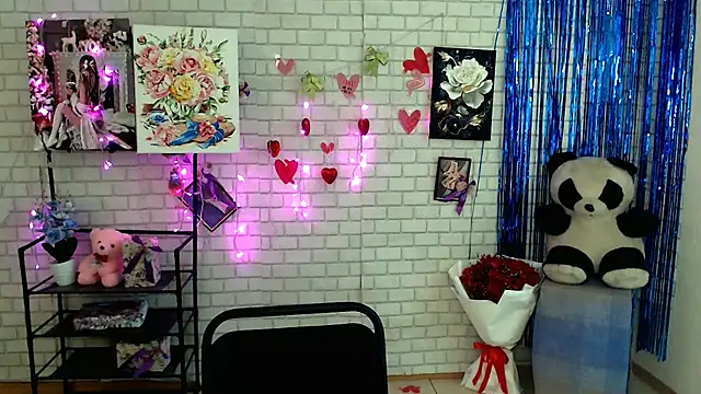 Snapshot of Darina_M_ chatting on March 2025 11:21:02 AM Darina M online show from March 2025 11:21:02 AM
