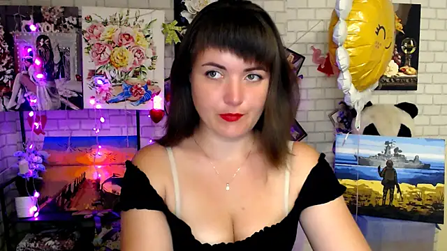 Snapshot of Darina_M_ chatting on September 2025 04:33:01 AM Darina M online show from September 2025 04:33:01 AM