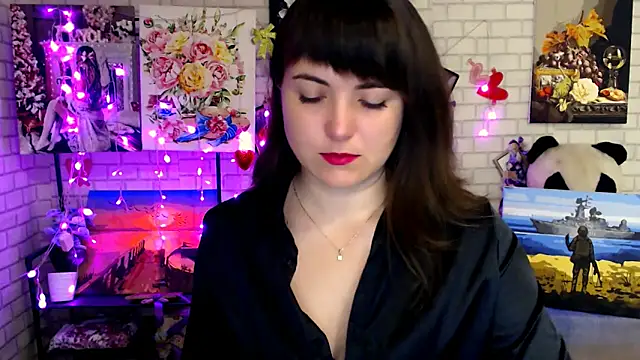 Darina M  online show from October 2025 04:33:01 AM