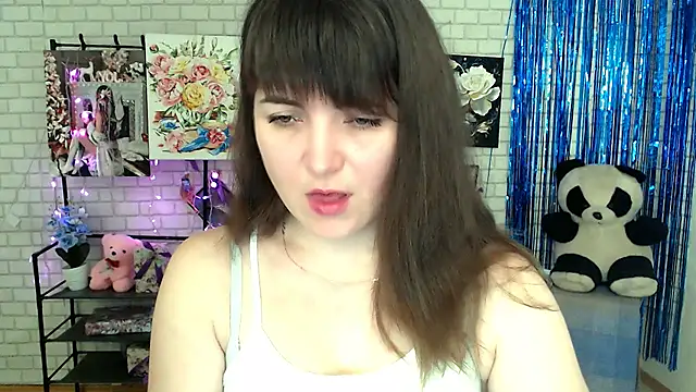 Snapshot of Darina_M_ chatting on March 2025 05:32:01 AM Darina M online show from March 2025 05:32:01 AM