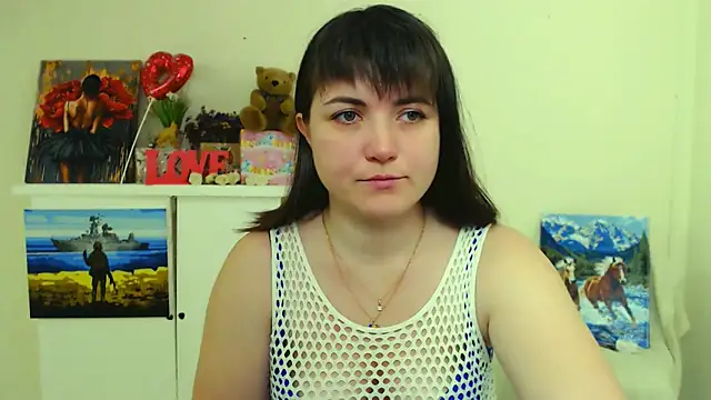 Snapshot of Darina_M_ chatting on February 2026 05:21:01 AM Darina M online show from February 2026 05:21:01 AM