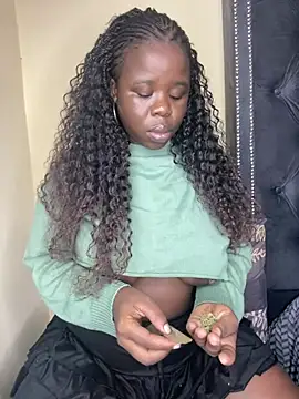 DarkBerry87 online show from April 2026 08:47:02 PM