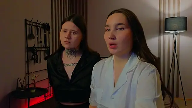 Snapshot of domDani_subMay chatting on March 2025 09:43:02 AM domDani subMay online show from March 2025 09:43:02 AM