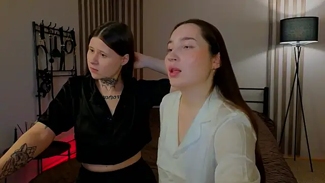 Snapshot of domDani_subMay chatting on March 2025 10:46:01 AM domDani subMay online show from March 2025 10:46:01 AM