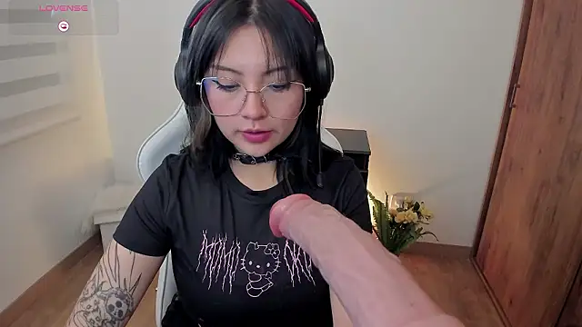 Hannya moon online show from February 2026 05:41:01 PM