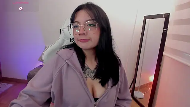 Snapshot of Hannya_moon chatting on May 2026 05:22:01 PM Hannya moon online show from May 2026 05:22:01 PM