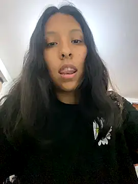 melody2429 online show from December 2025 05:08:02 AM