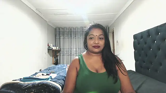 Snapshot of Indianmayaxoxo chatting on June 2026 04:45:02 PM Indianmayaxoxo online show from June 2026 04:45:02 PM