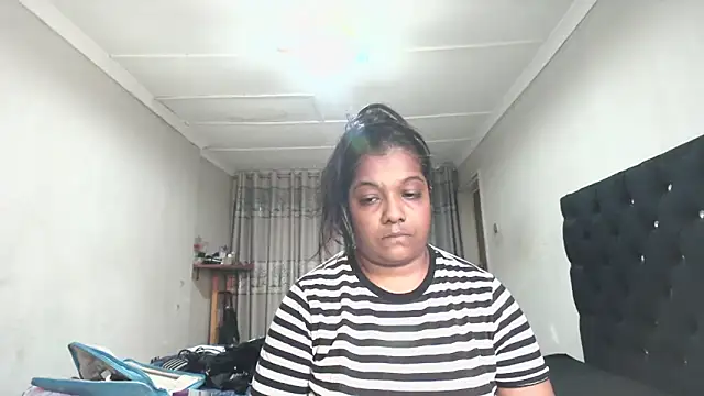 Indianmayaxoxo online show from May 2026 12:03:02 PM