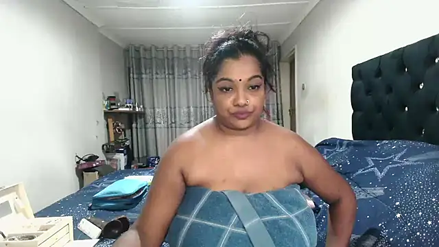 Indianmayaxoxo online show from December 2025 04:00:01 PM