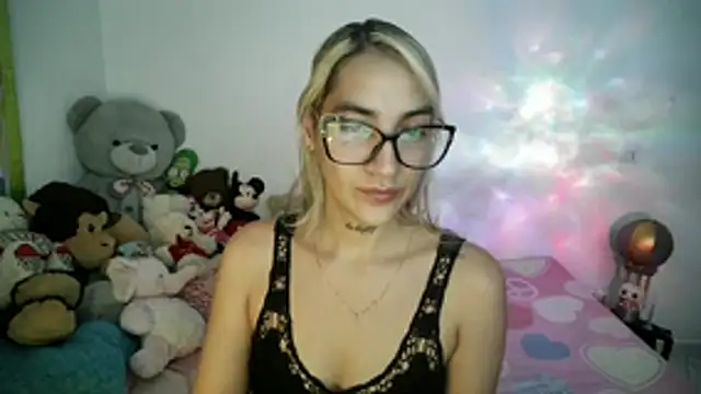 Snapshot of mandy_berrys chatting on November 2025 01:06:01 AM mandy berrys online show from November 2025 01:06:01 AM