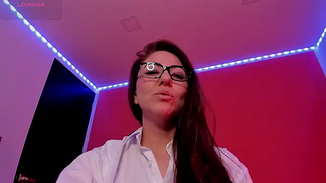 Ich Bin Julia online show from May 2026 09:48:02 AM