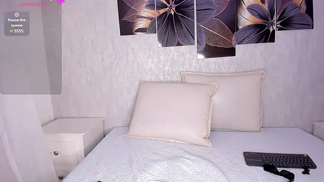 Ariana ceballos online show from February 2025 07:49:01 PM