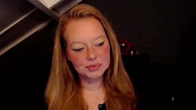 roxanna24 online show from May 2026 06:23:01 PM