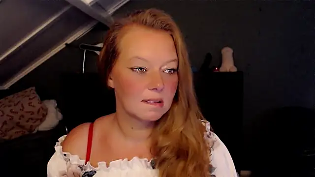 roxanna24 online show from May 2026 07:58:02 PM