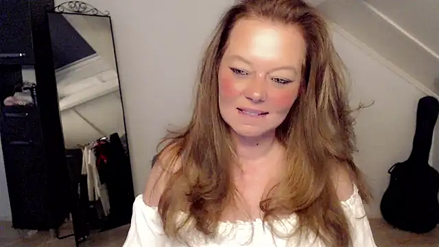 roxanna24 online show from March 2026 09:15:02 PM