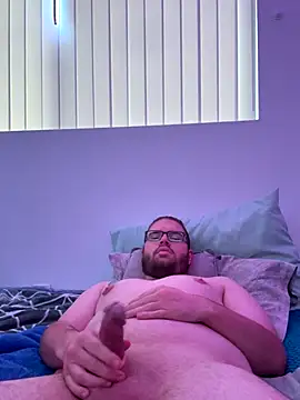 Snapshot of Comfortable_Bite chatting on November 2025 12:36:01 AM Comfortable Bite online show from November 2025 12:36:01 AM