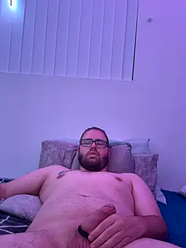 Snapshot of Comfortable_Bite chatting on November 2025 12:31:01 PM Comfortable Bite online show from November 2025 12:31:01 PM