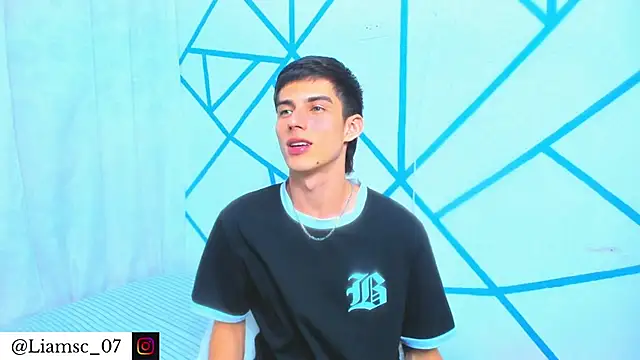 liam scott77 online show from November 2025 10:47:01 PM