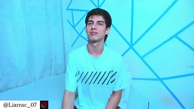 liam scott77 online show from April 2026 11:39:01 PM