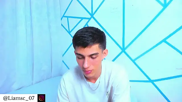 liam scott77 online show from November 2025 10:10:02 PM